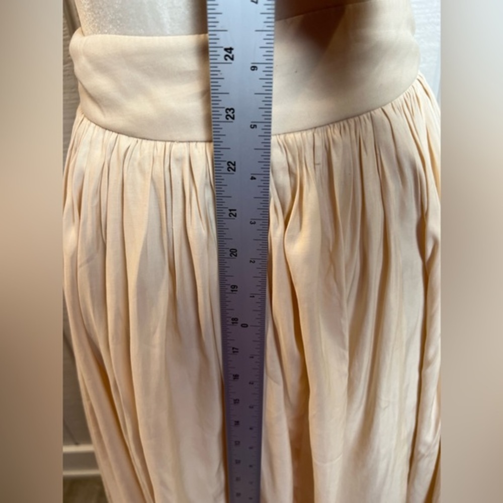 BLAQUE LABEL Revolve Cream Skirt High Low Size Small - Picture 8 of 12